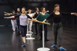 Vita Osojnik: Balet za sodobne plesalce / Ballet for contemporary dancers 