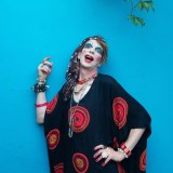 David Hoyle: Živeti v tukaj in ZDAJ!/Leave in here and now!